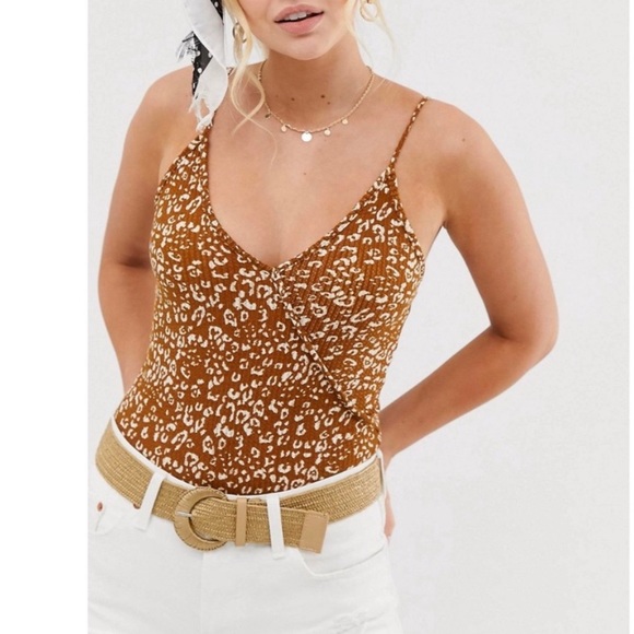 Gilli V-Neck Bodysuit - Picture 1 of 8